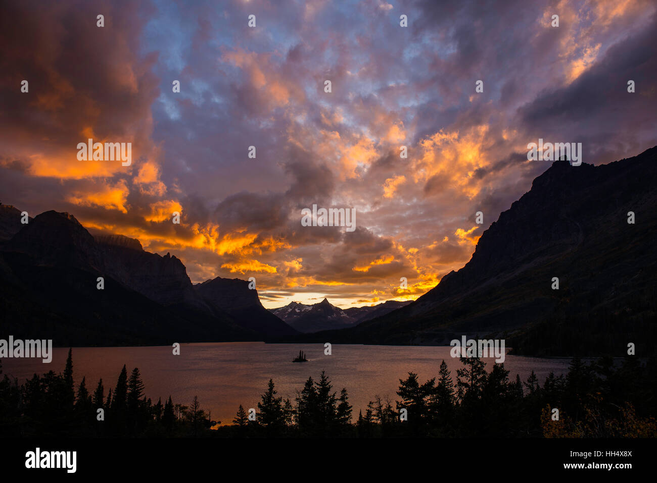 Sunset over St Mary Lake, Glacier National Park, Montana USA Stock