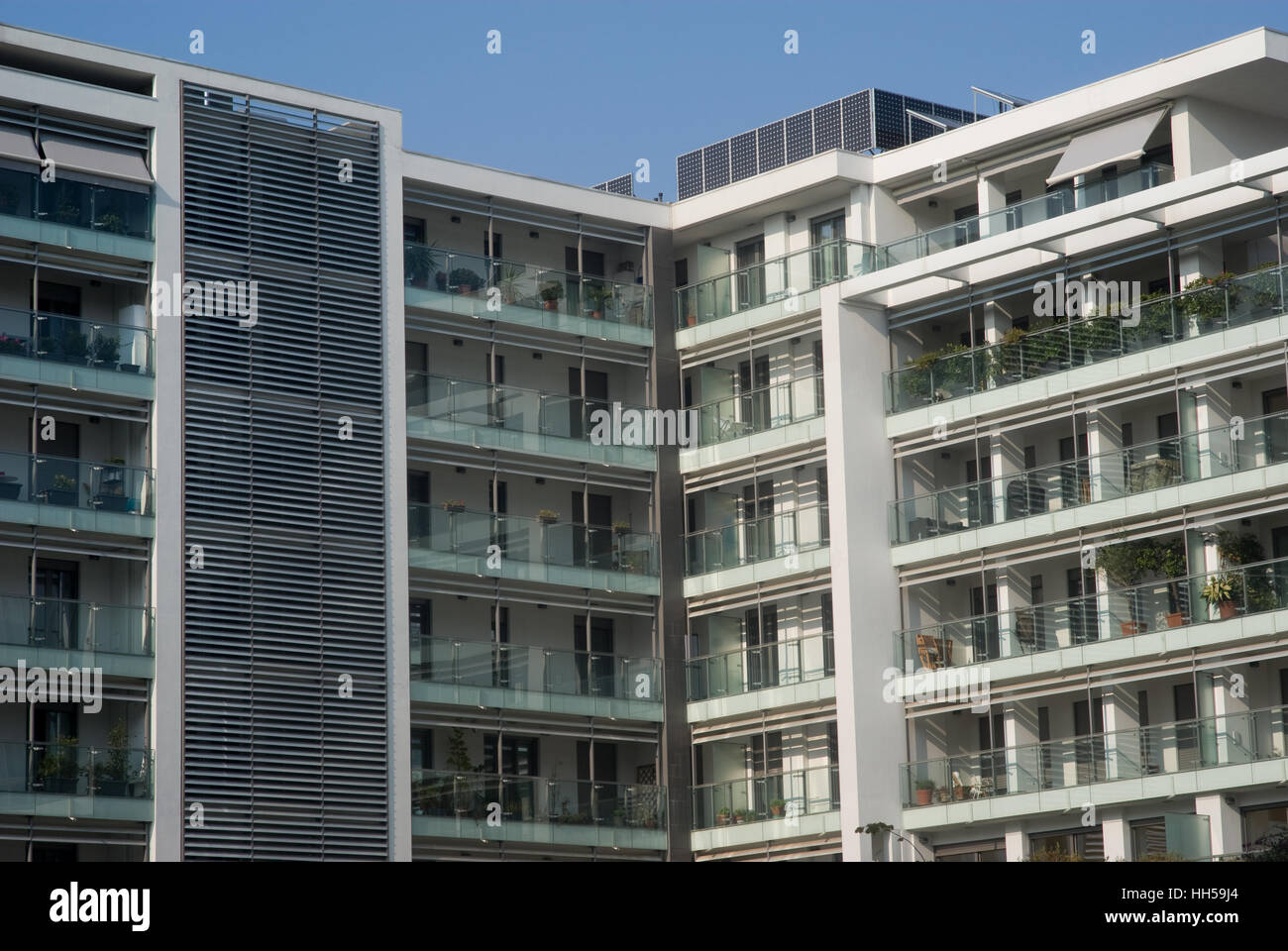 Exterior facade of a modern condominium building Stock Photo - Alamy