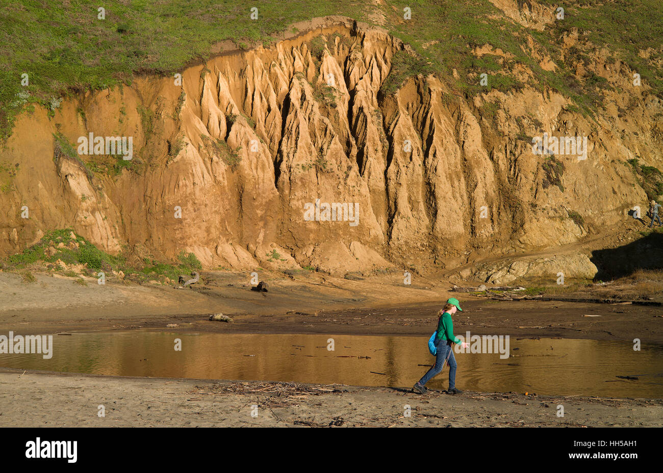 California beach erosion hi-res stock photography and images - Alamy