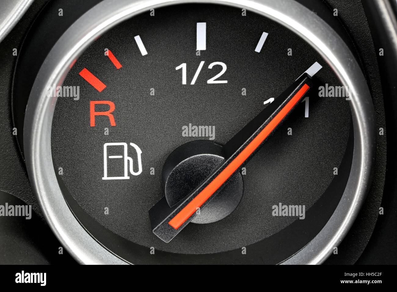 Fuel gauge car hi-res stock photography and images - Alamy