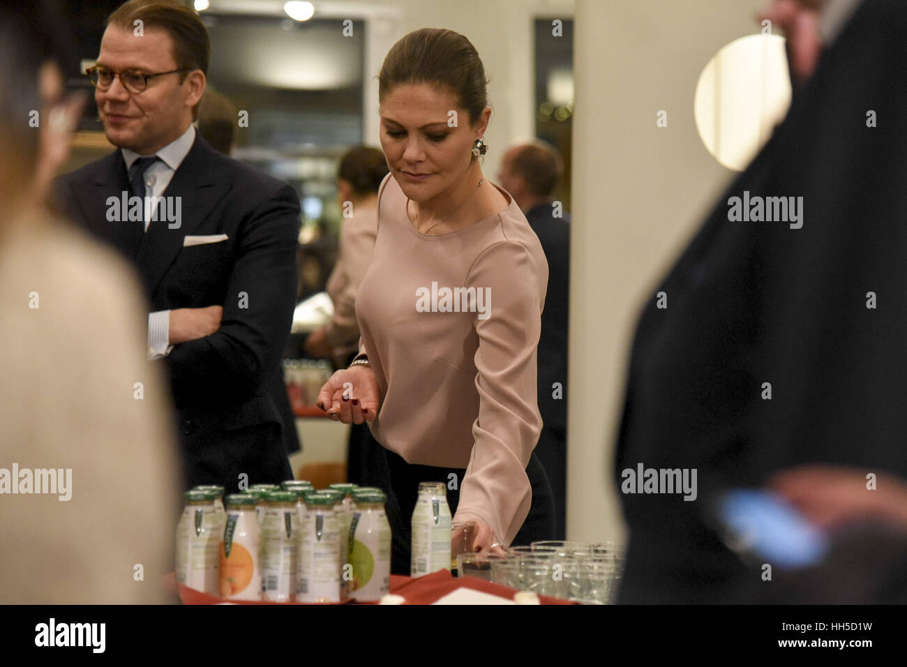 Victoria, Crown Princess of Sweden, and her husband, Prince Daniel, Duke of Västergötland, visiting the Frip store on the Corso di Porta Ticinese in Milan, Italy, during their three-day State Visit to Italy.  Featuring: Olof Daniel Westling, Victoria, Crown Princess of Sweden, Prince Daniel, Duke of Västergötland, Duke of Vastergotland Where: Milan, Lombardy, Italy When: 16 Dec 2016 Credit: IPA/WENN.com  **Only available for publication in UK, USA, Germany, Austria, Switzerland** Stock Photo