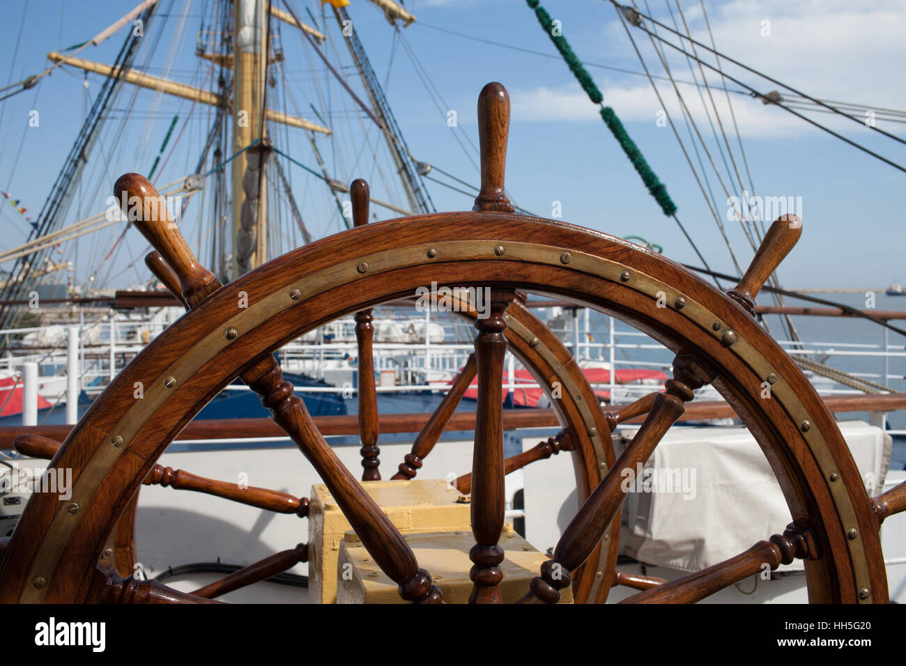 Sailboat Steering Wheel Stock Photo Alamy