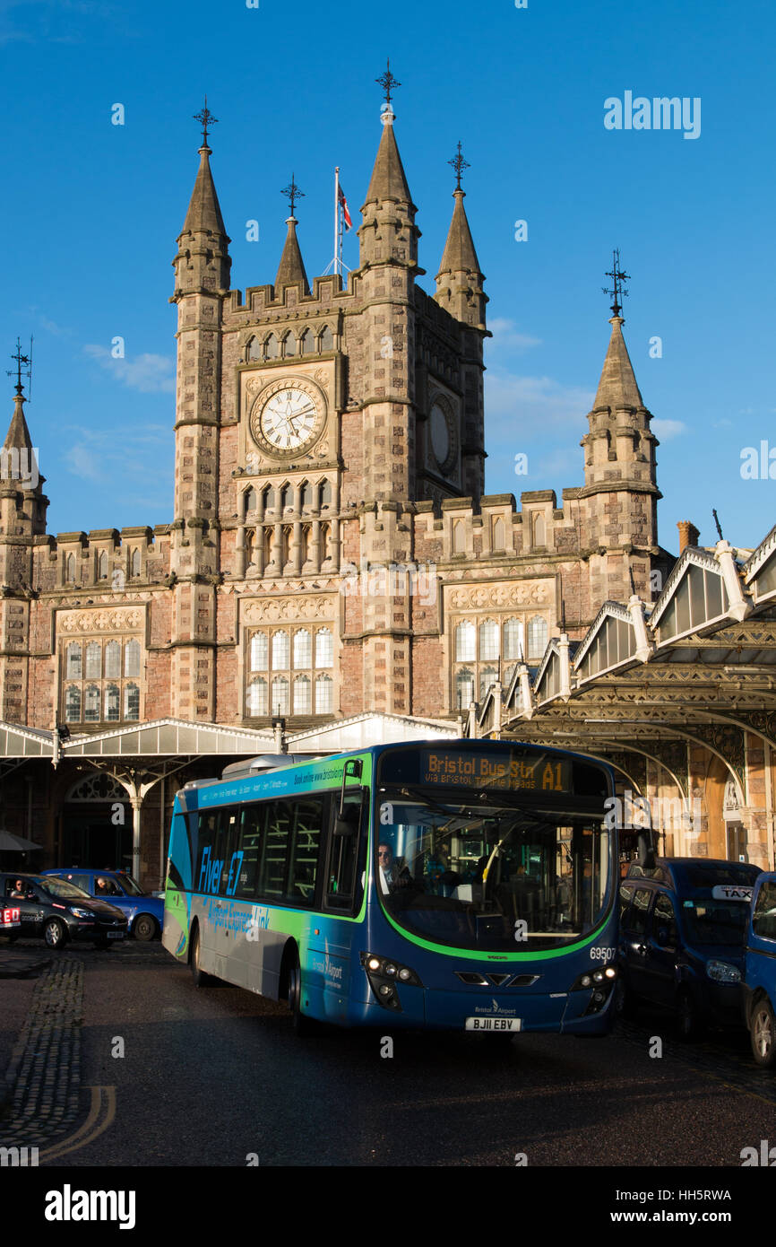 Bristol Airport Flyer bus infront of Temple Meads Railway Station. Buses regularly service the station. Return tickets cost £11 Stock Photo