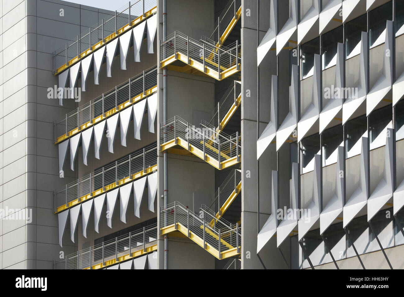 Aluminium sun shading system and stairways of exterior facade. Siemens ...