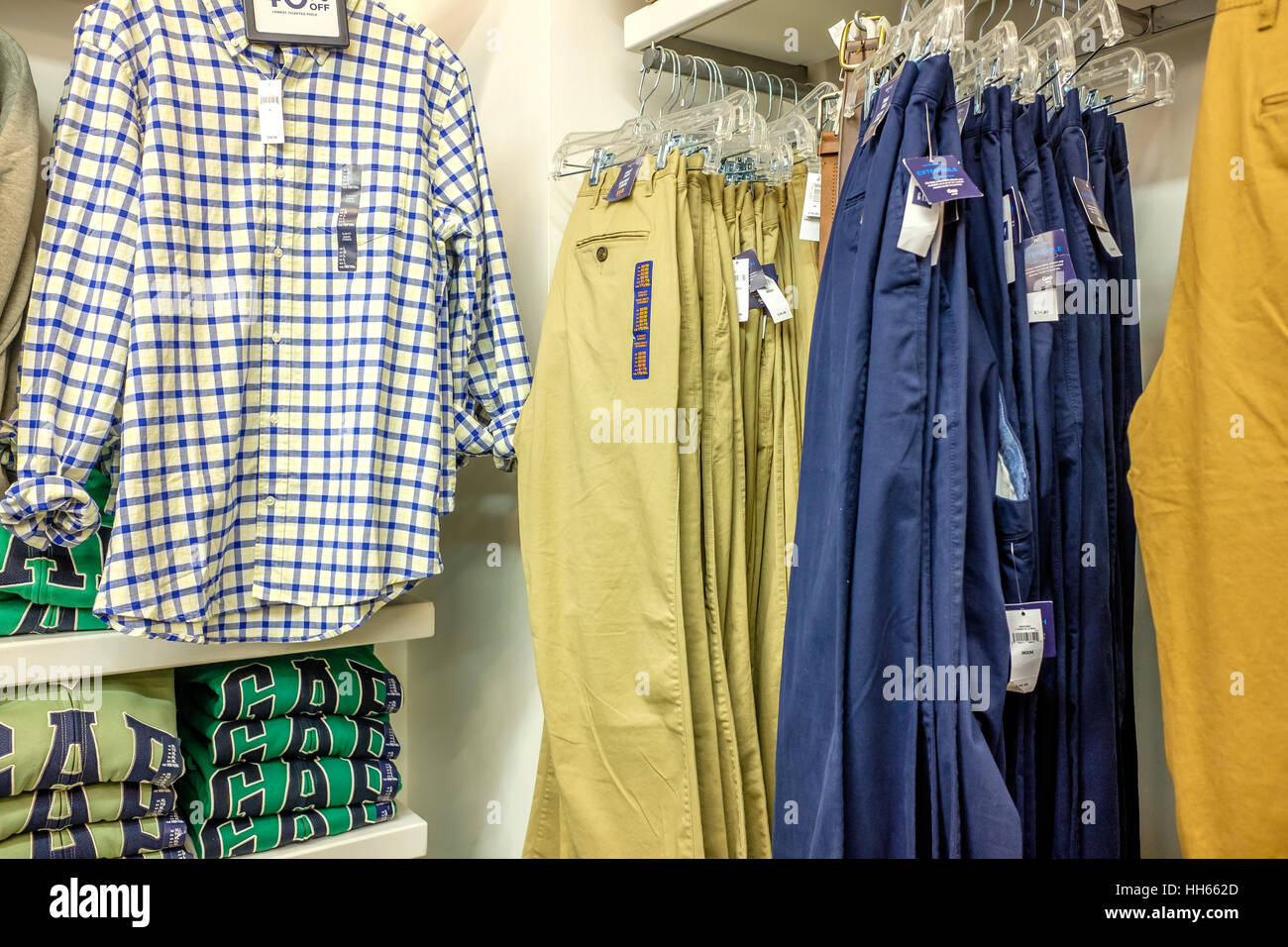 GAP Shop Freeport Stock Photo Alamy