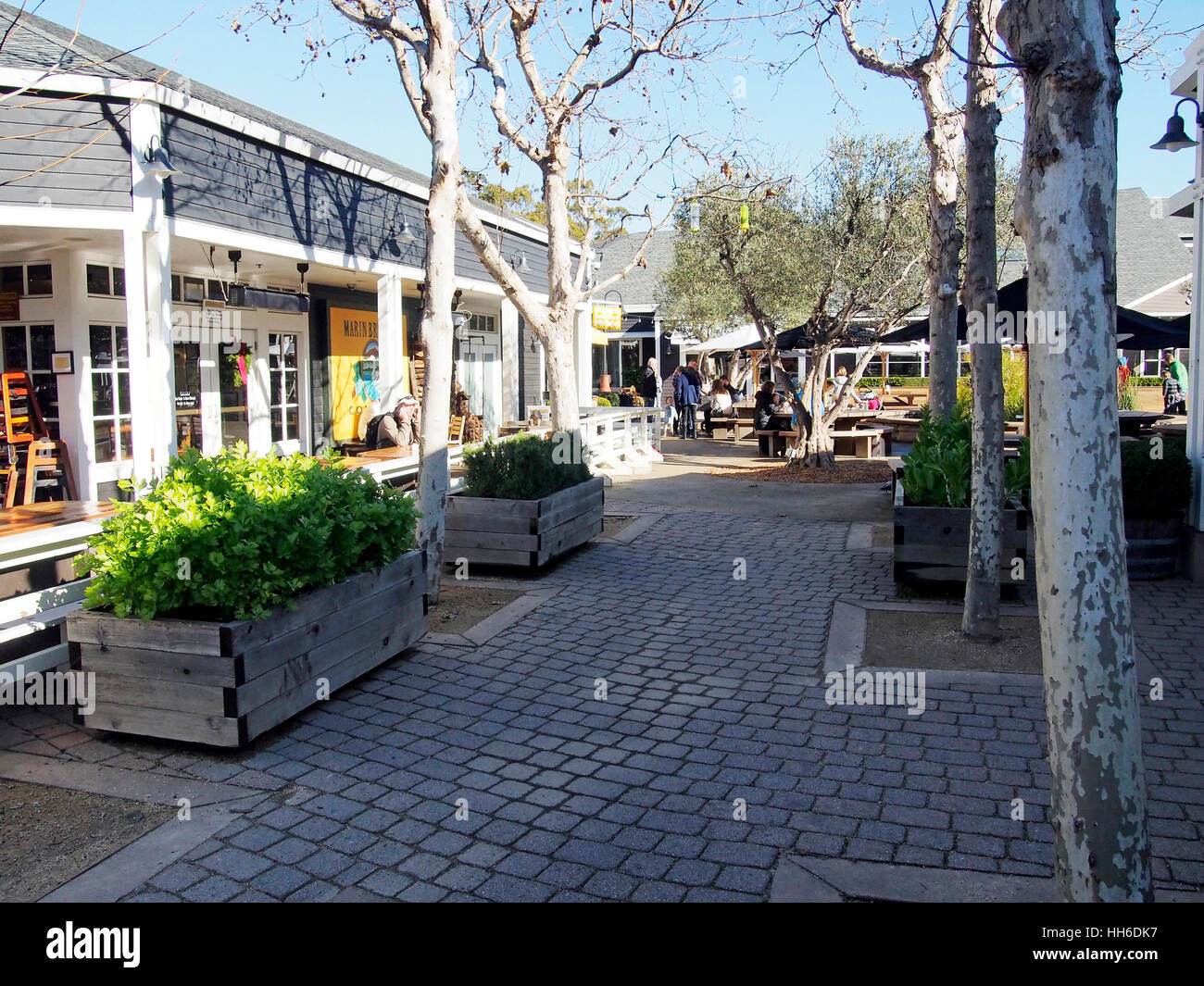 Boutique and specialist stores in Marin Country Mart at Larkspur