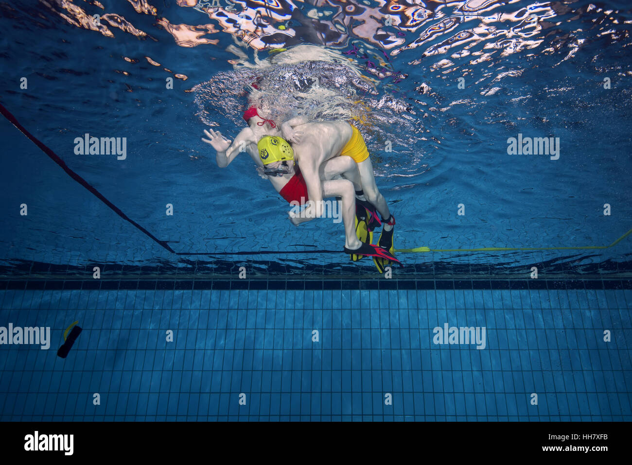 Underwater wrestling hires stock photography and images Alamy