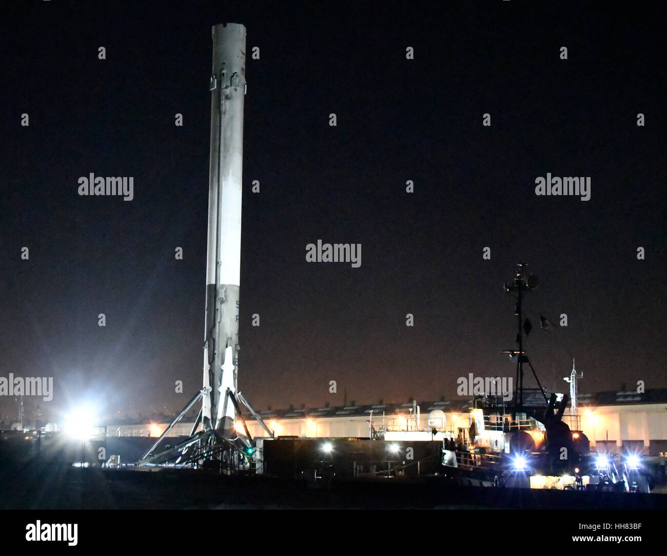 Los Angeles, USA. 17th Jan, 2017. SpaceX's Falcon 9 returns home in the port of Los Angeles. The falcon 9 rocket launched with 10 satellites for to low-Earth orbit for Iridium from Vandenberg Air Force Base, California. Credit: Gene Blevins/LA Daily news/ZumaPress Credit: Gene Blevins/ZUMA Wire/Alamy Live News Stock Photo