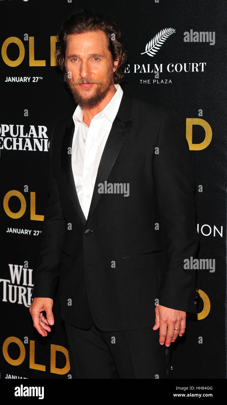 New York City, USA. 17th January, 2017. Matthew McConaughey seen at the World Premiere of 'Gold' at AMC Loews Lincoln Square 13 Theater in New York City. Credit: MediaPunch Inc/Alamy Live News Stock Photo