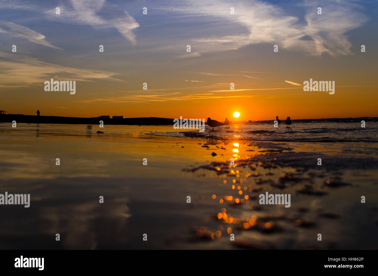 Why the temperature rises in the evening and what it may indicate 72 Why the temperature rises in the evening and what it may indicate 36