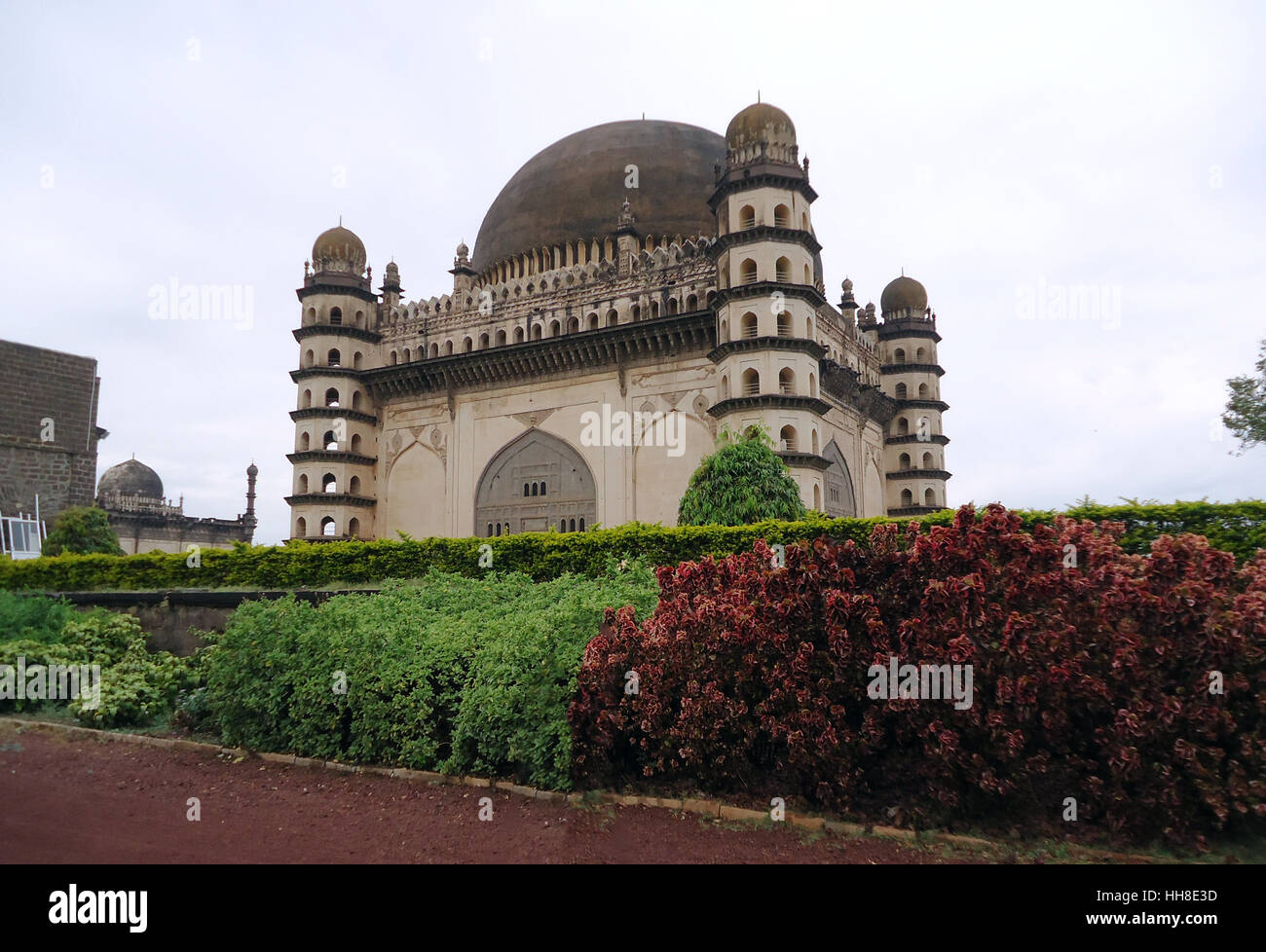 Gol Gumbaz and surroundings Stock Photo - Alamy