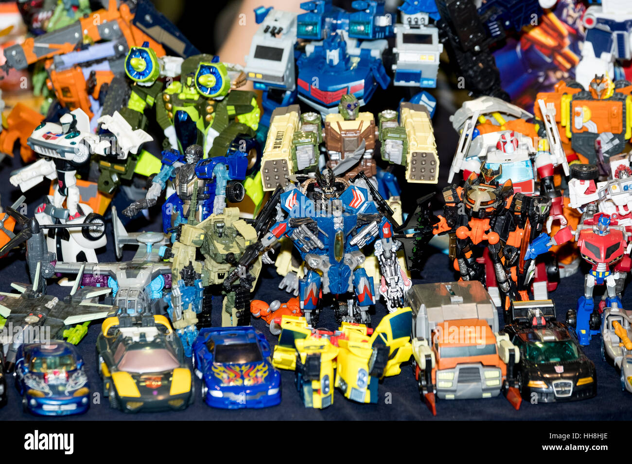 Transformers cartoon hi-res stock photography and images - Alamy
