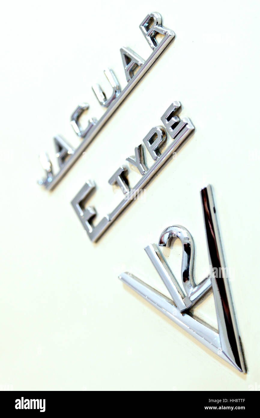 Jaguar E Type  V12 insignia Stock Photo