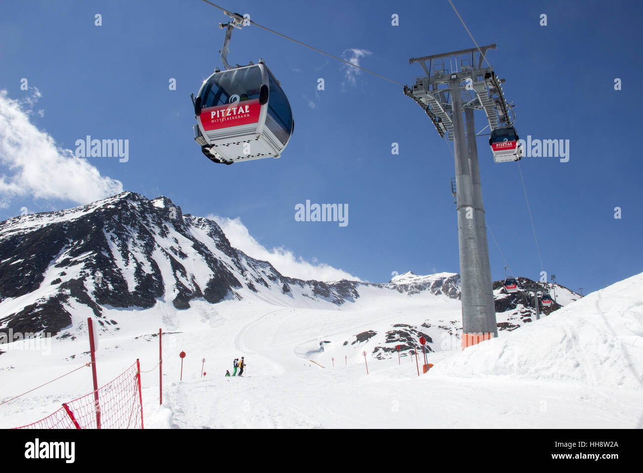Gondolas over ski area, glacier ski area Pitztal, Mittelberg, Tyrol, Austria Stock Photo