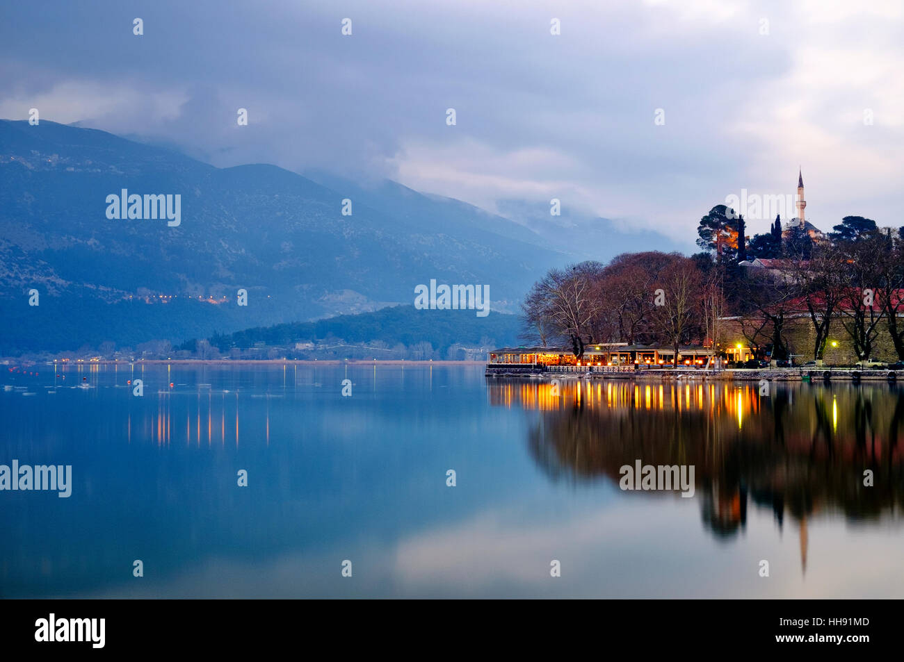 Lake Pamvotida and the Fethiye Mosque, Ioannina, Greece Stock Photo