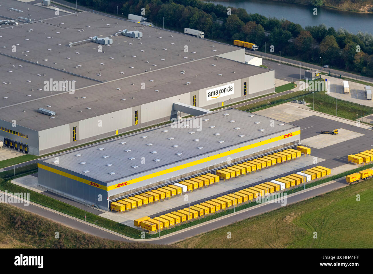 Amazon and dhl rheinberg hi-res stock photography and images - Alamy