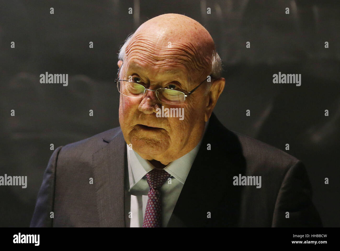 Nobel Peace Prize winner FW de Klerk addresses the Trinity College Law Society after he was presented with the Praeses Elit Award as a recognition of his key role in ending apartheid and his outstanding contribution to reconciliation in South Africa. Stock Photo