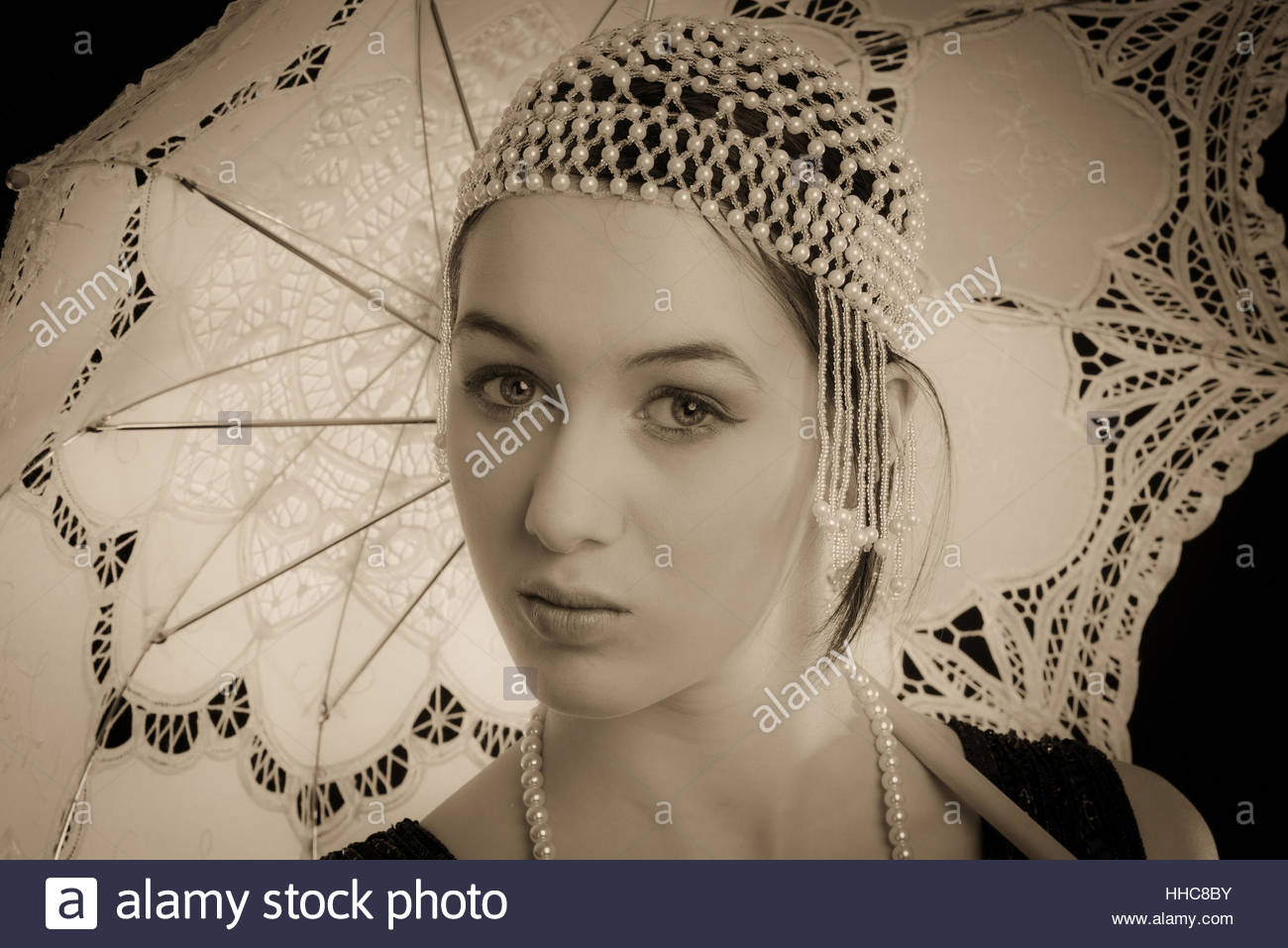 beaded flapper hat