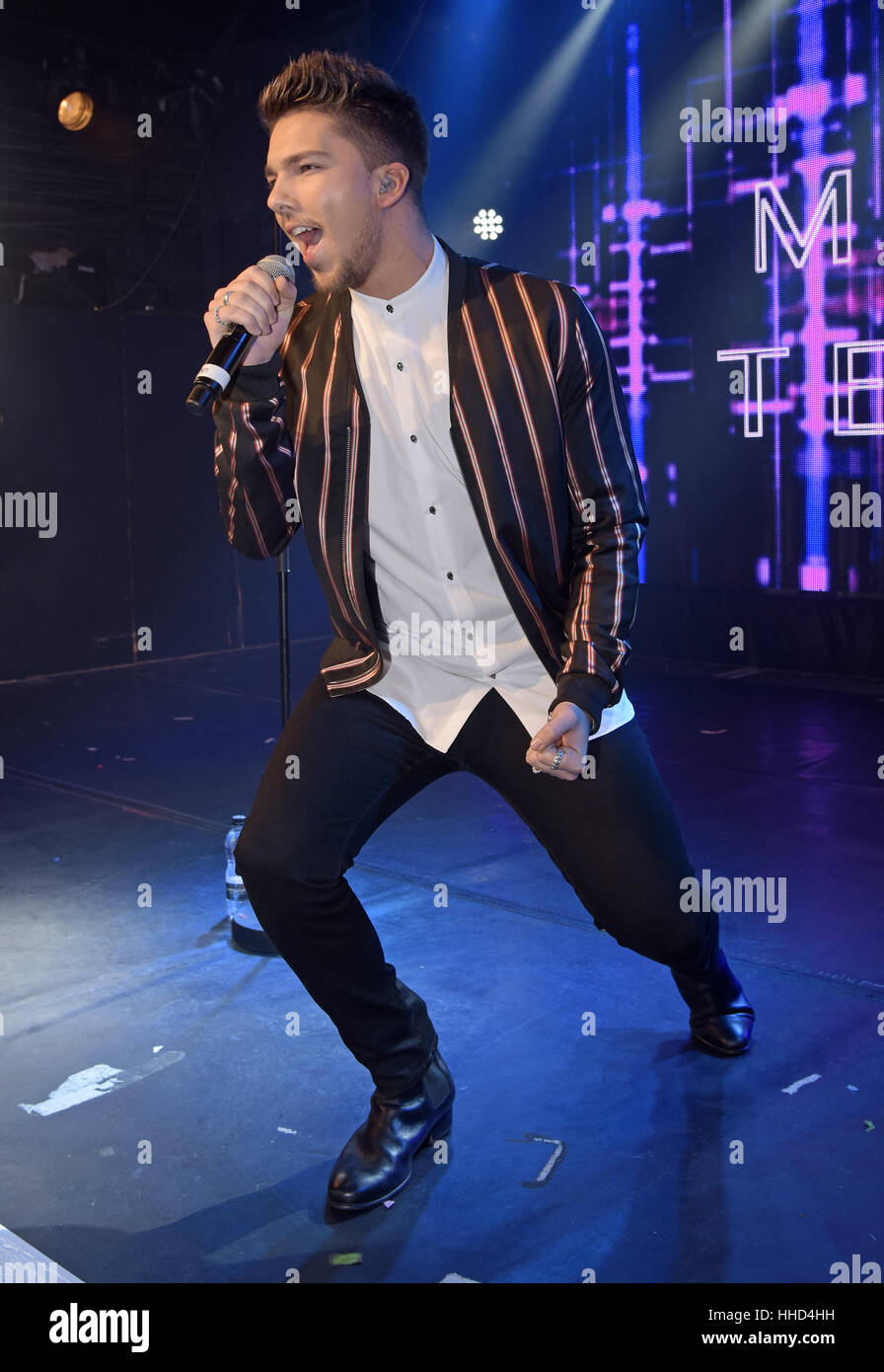 X Factor 2016 Winner Matt Terry Performs Live At London S G A Y Stock Photo Alamy alamy