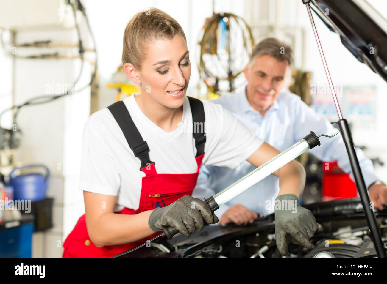 car, automobile, vehicle, means of travel, motor vehicle, mechanic