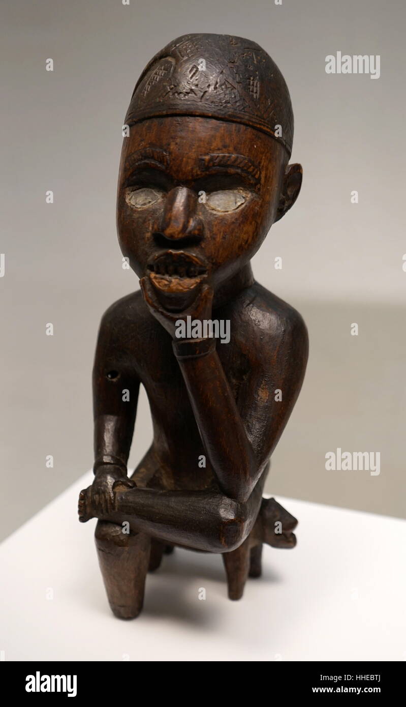 Wooden figure for ancestor worship; Bakongo Tribe; Yombe Group; Democratic Republic of Congo; Africa 20th century Stock Photo