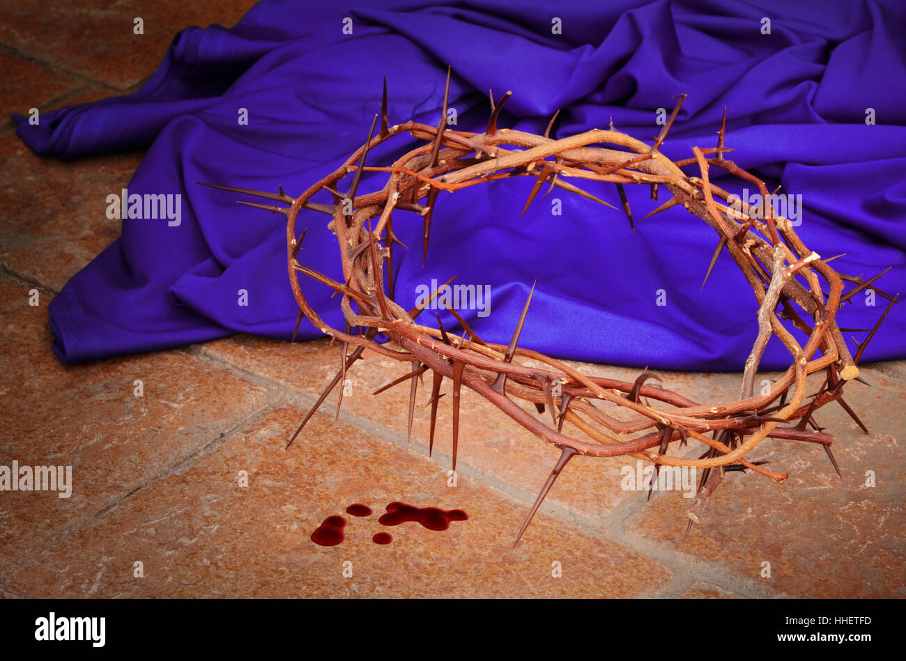easter, purple, blood, robe, christianity, crucifixion, saviour, easter Stock Photo Alamy