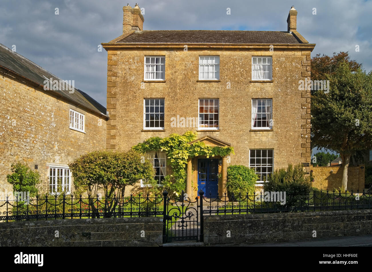 Crewkerne historic building hires stock photography and images Alamy