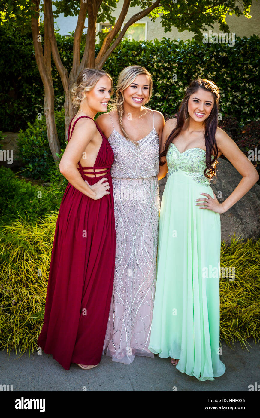 High School friends gather together for their Senior Prom photos Stock Photo