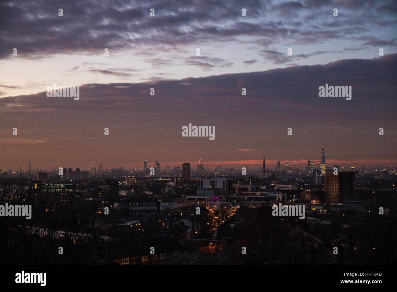 London, UK 18th January, 2017 Beautiful  afternoon  and early evening in Greenwich, London. sunset over London. Credit: carol moir/Alamy Live News Stock Photo