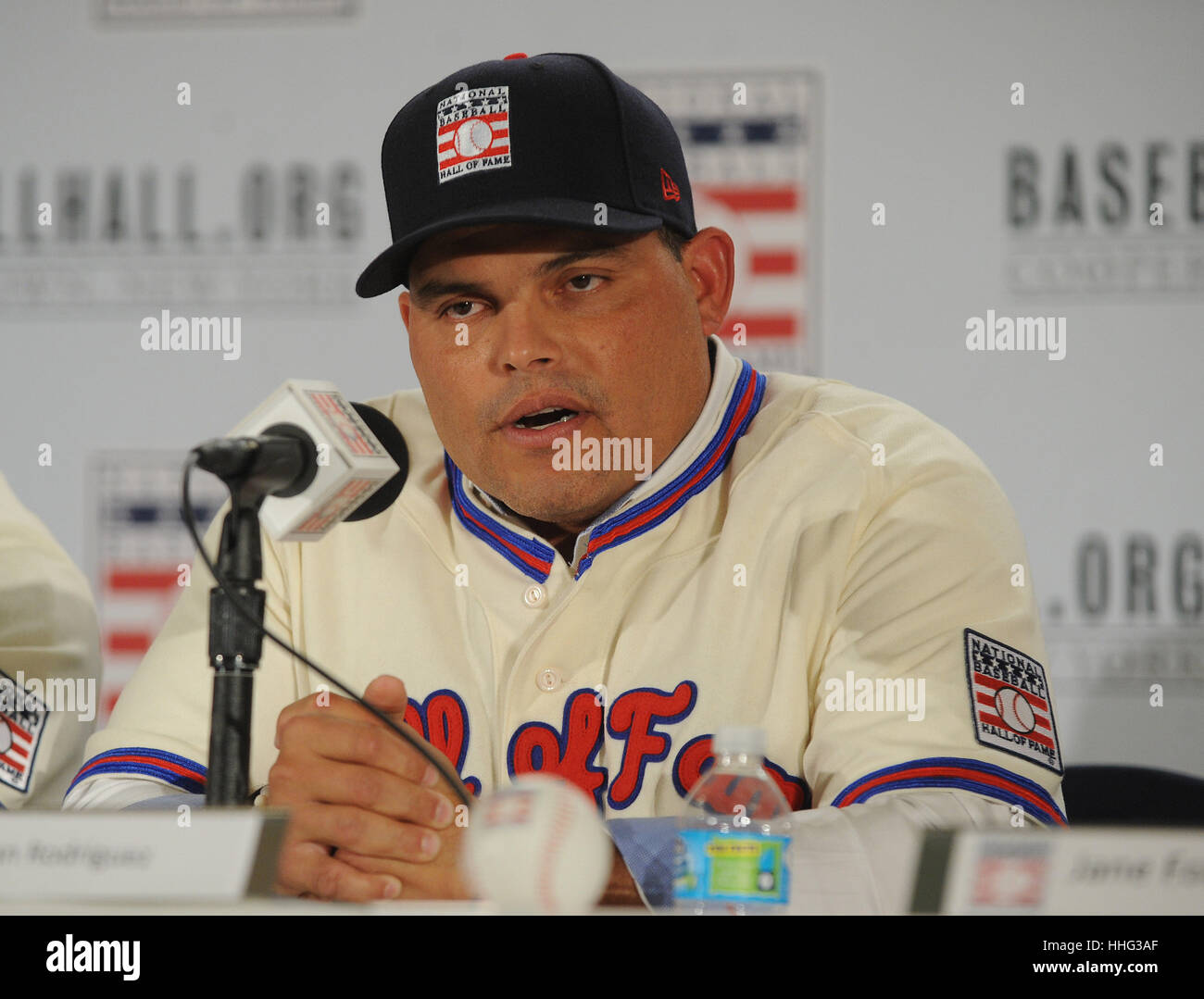 Ivan rodriguez hi-res stock photography and images - Alamy
