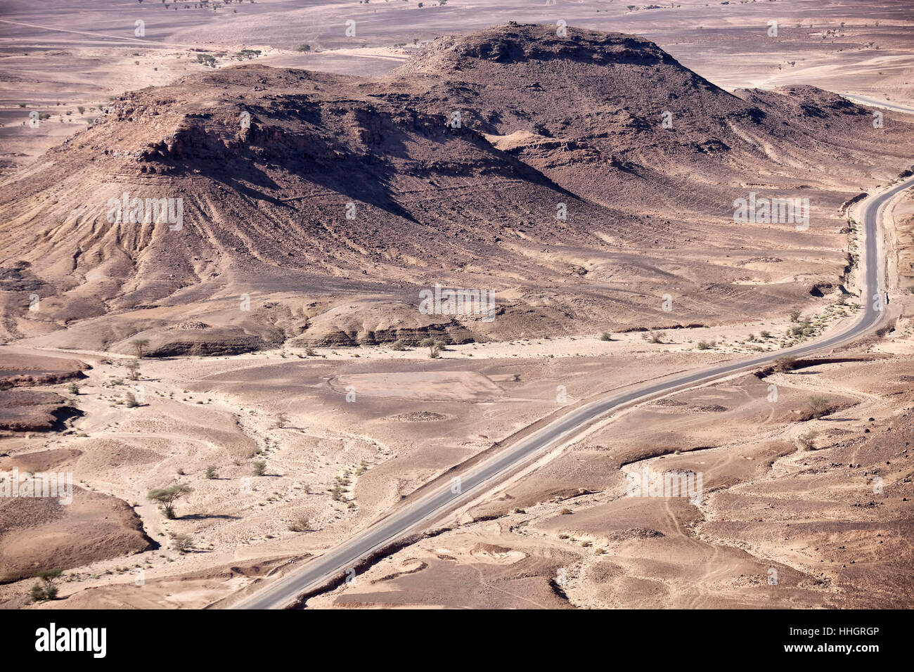 mountains, desert, wasteland, dry, dried up, barren, arid, slim, sligth, lean, Stock Photo