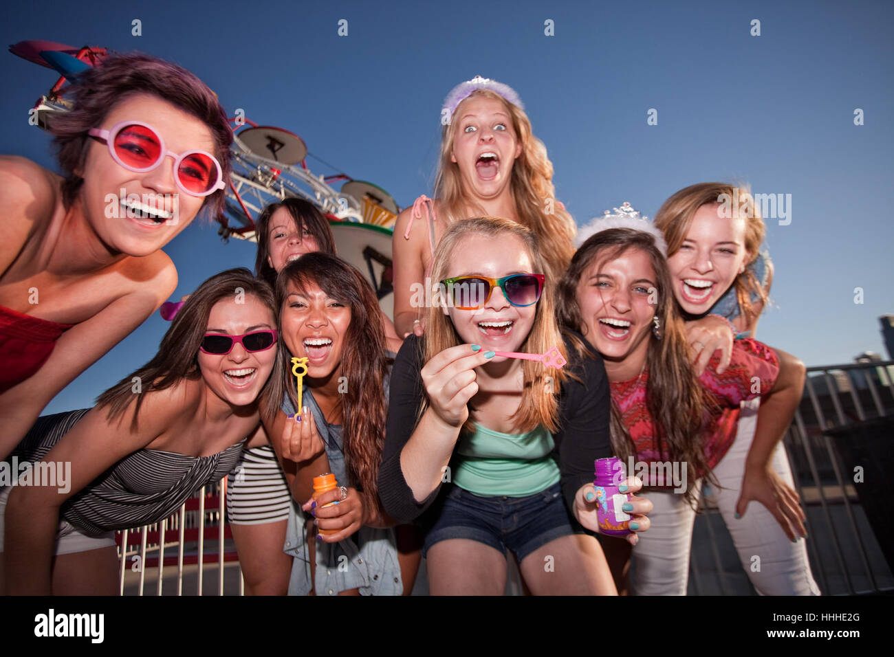 Group Teens Blowing Bubbles Hi res Stock Photography And Images Alamy group-teens-blowing-bubbles-hi-res-stock-photography-and-images-alamy