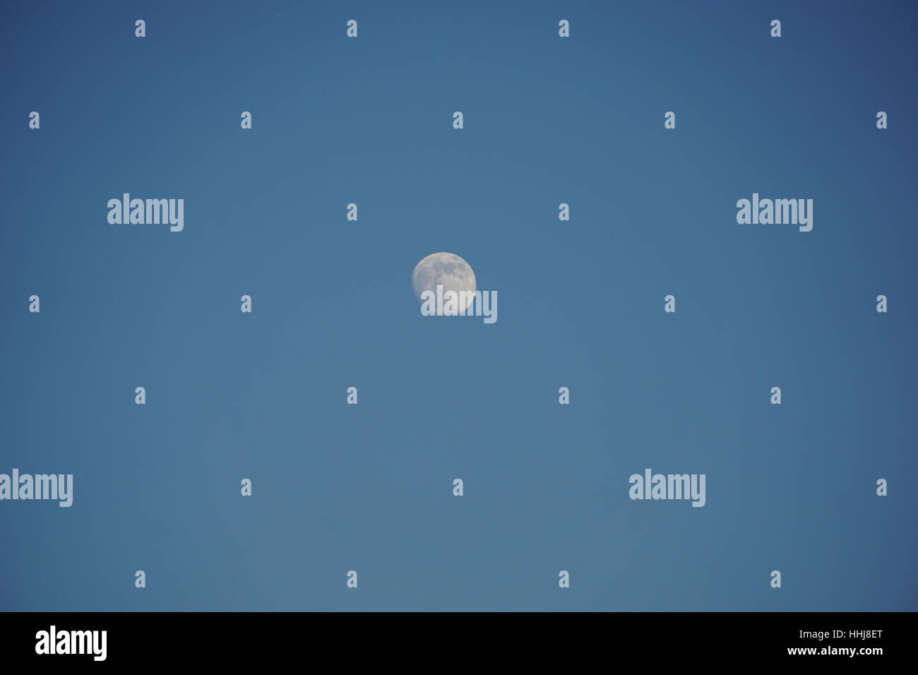 Moon zoom hi-res stock photography and images - Alamy