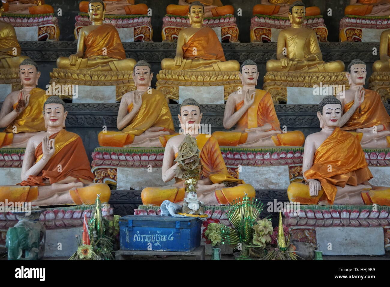 Buddhist Monk Meditation Statues Stock Photo Alamy