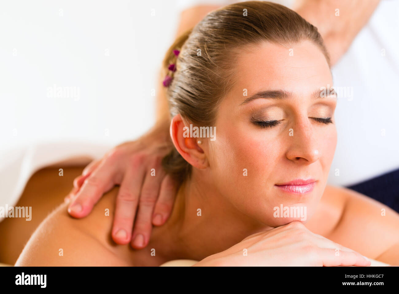 woman, back, massage, masseur, to give a jerk, spa, wellness, woman, humans, Stock Photo