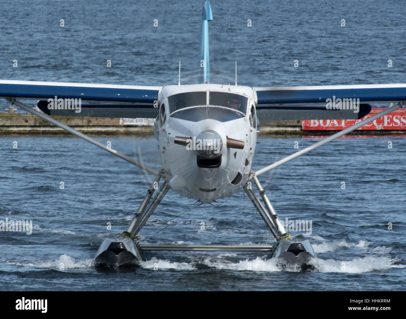 Harbour Air float plane approaching its berthing pontoon at Nanaimo