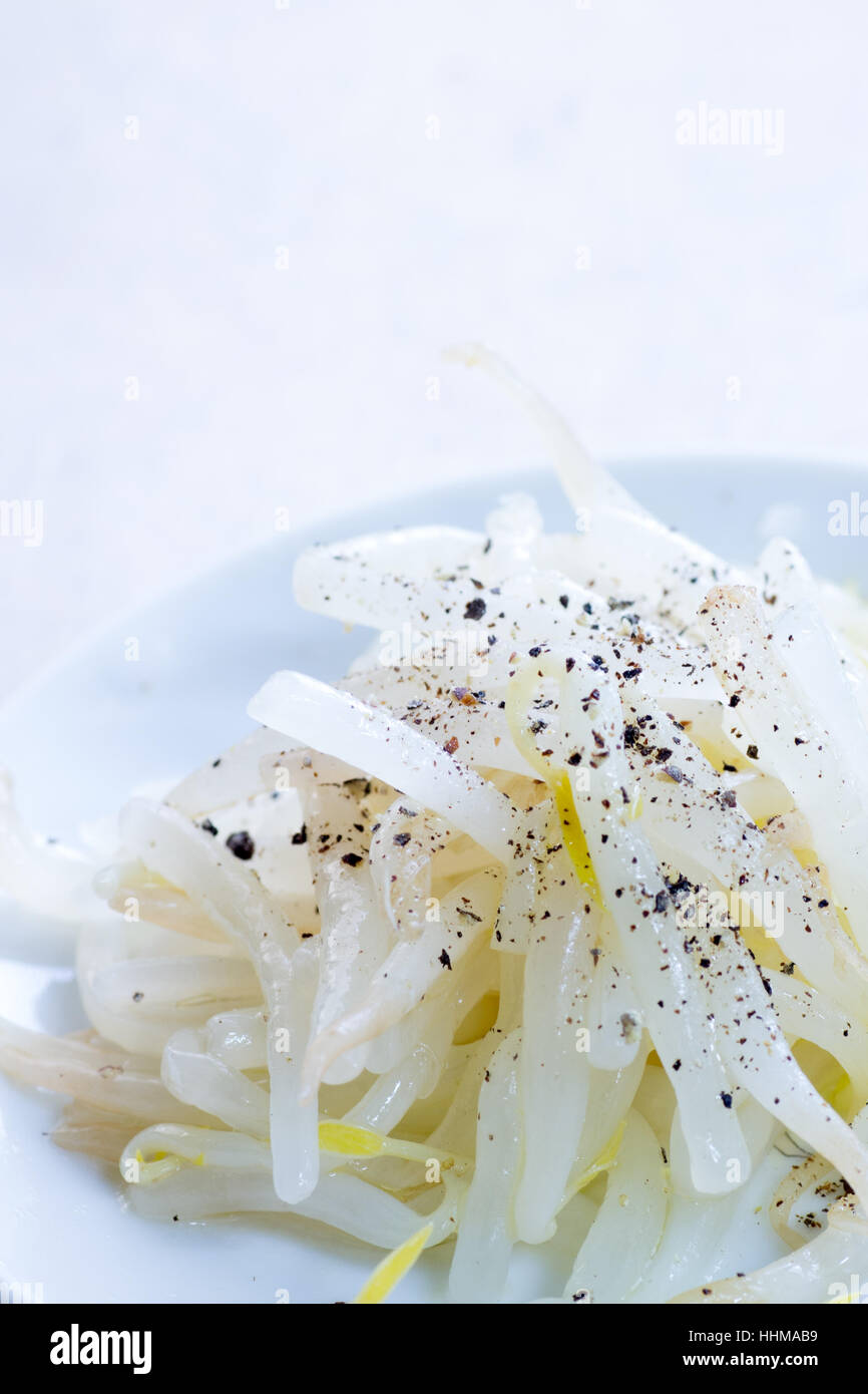 Japanese cuisine, bean sprouts salad in the bowl Stock Photo - Alamy