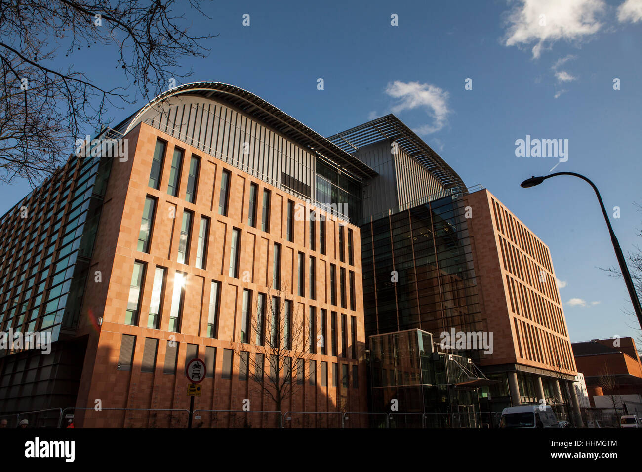 The exterior of the new Crick Institute. The Francis Crick Institute is a biomedical research centre in London. Stock Photo