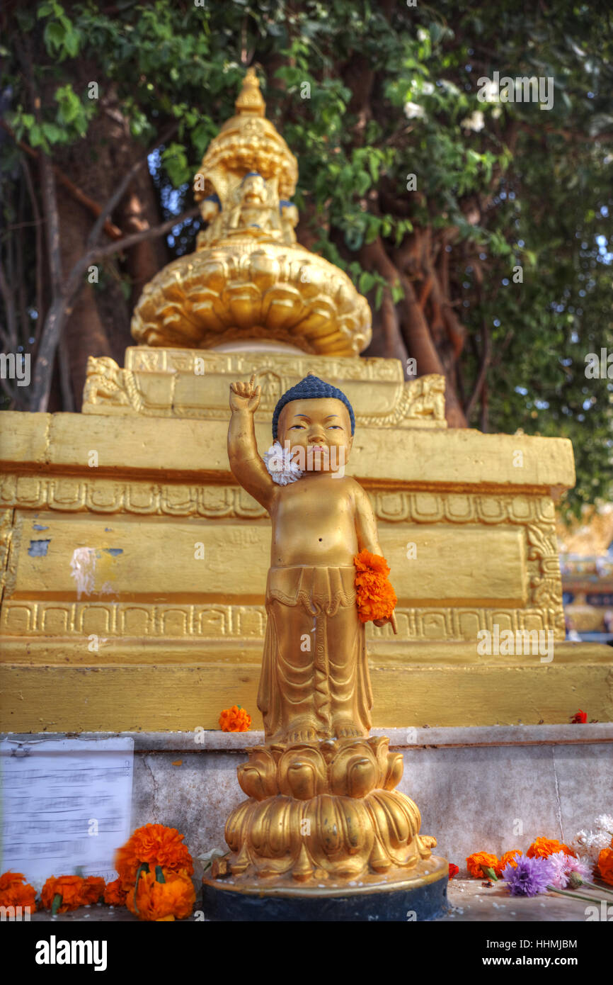 Swayambhunath golden Buddha statue. Kathmandu, Nepal Stock Photo Alamy