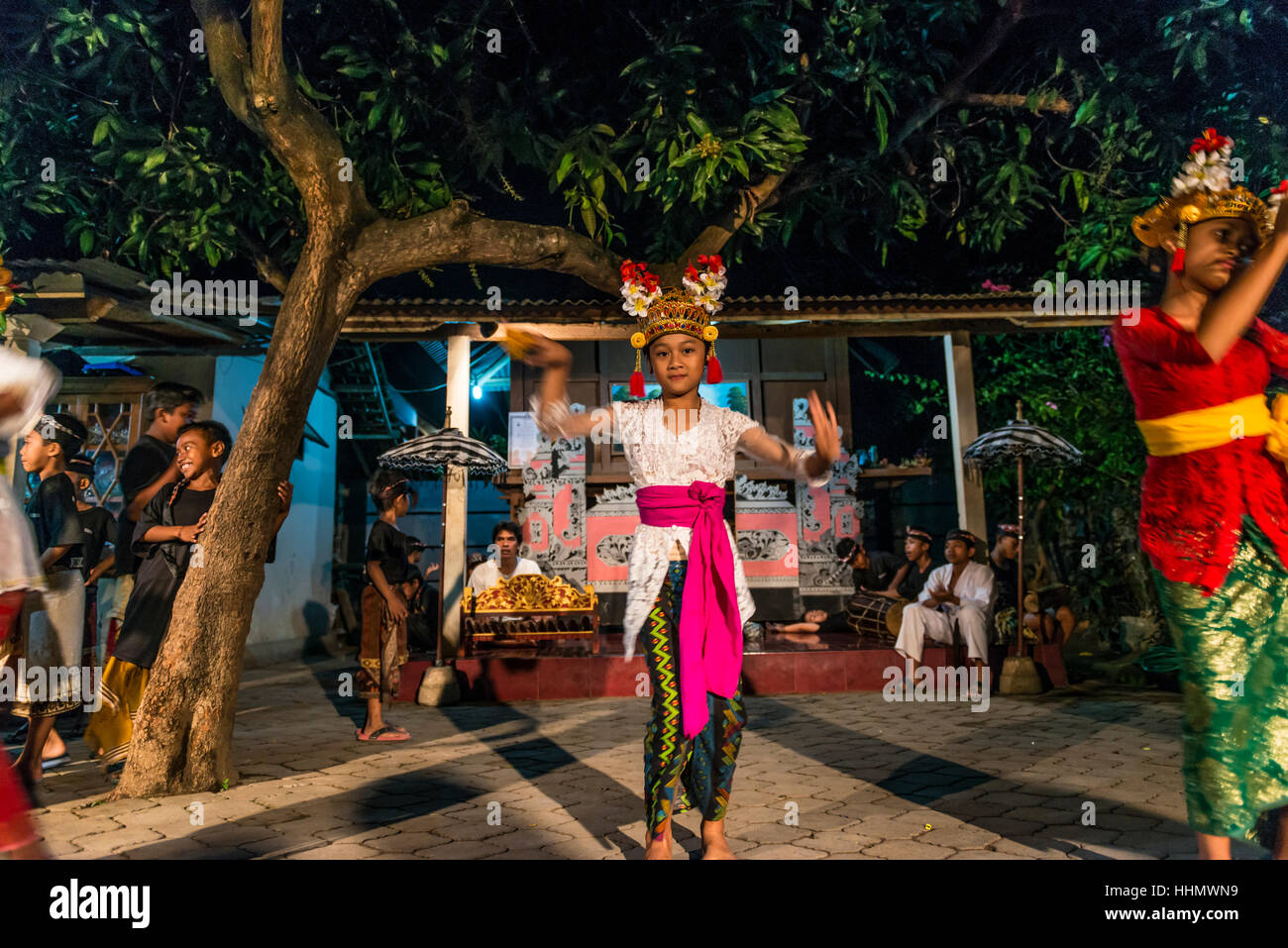 Balinese girl dancing, traditional dance and clothing, Kecamatan Buleleng, Bali, Indonesia Stock Photo