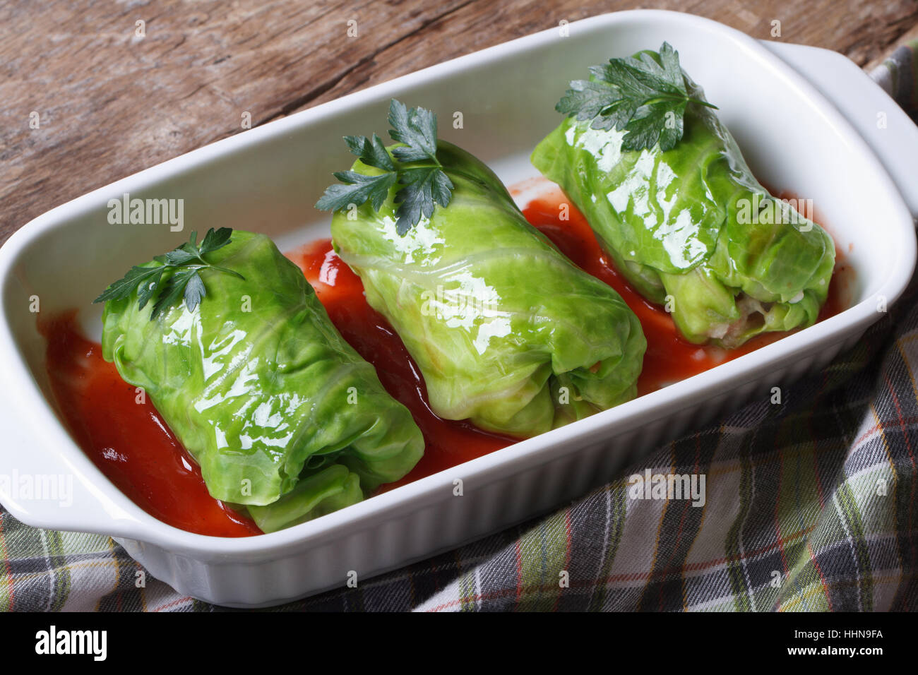 Голубцы из капусты с фаршем и рисом. Голубцы из голубей. Голубы из бумаги. Голубы из бумаги. Голубцы из рисовой бумаги.