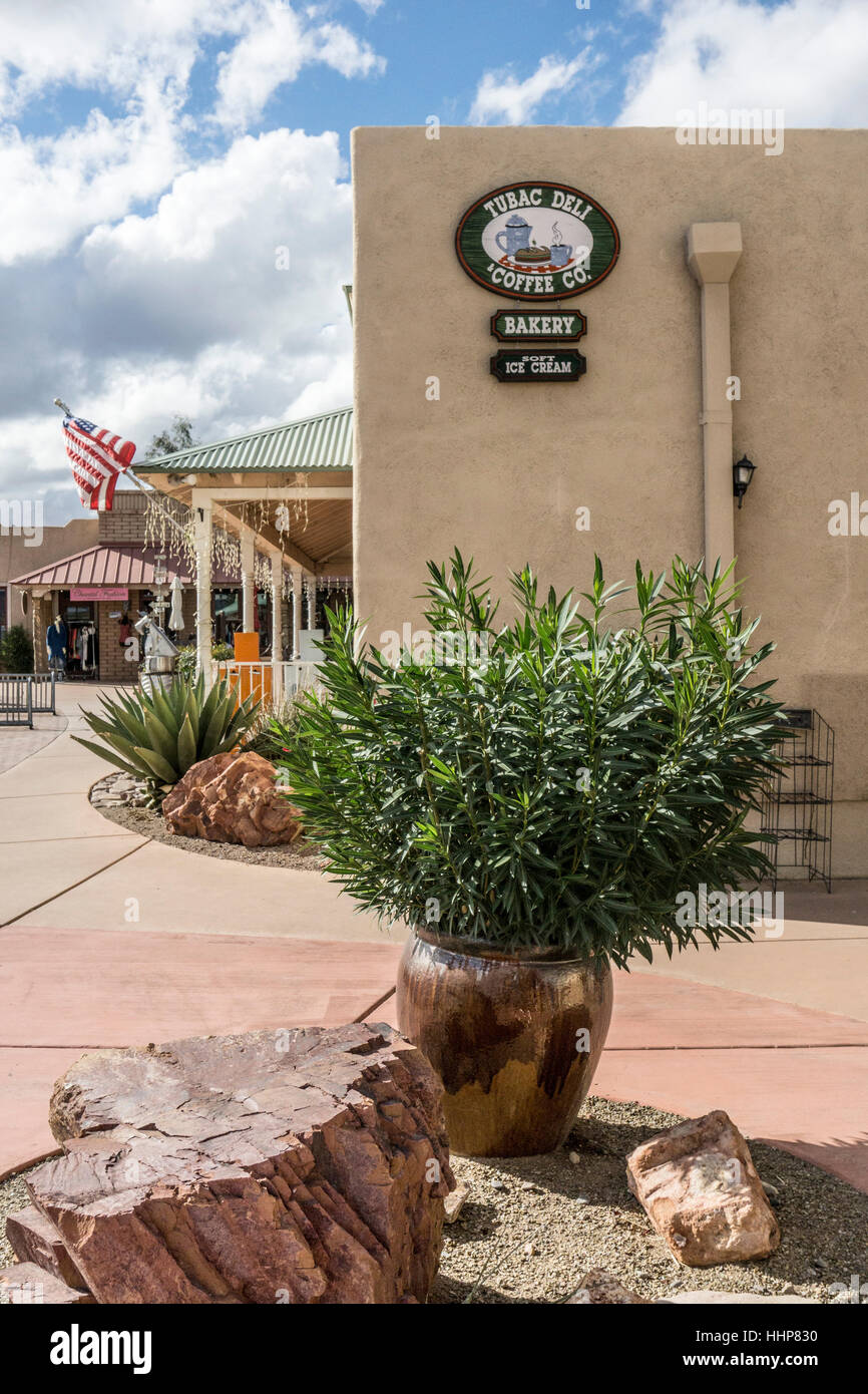 southwest colors landscaping & clear air at shopping plaza in artists colony & tourist destination Tubac Arizona Stock Photo