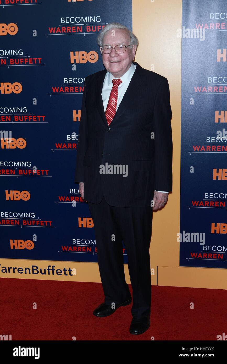 New York, USA. 19th Jan, 2017. Warren Buffett at the world premiere screening of 'Becoming Warren Buffett' at MoMA in New York City. Credit: Diego Corredor/Mediapunch/Alamy Live News Stock Photo