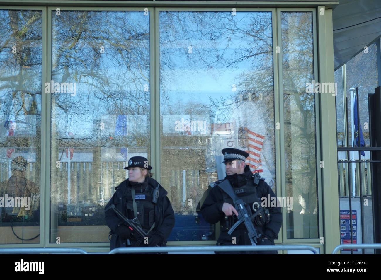 London, UK. 20th Jan, 2017. Security outside the U.S Embassy ahead of  President Elect Donald Trump's inauguration. Credit: claire doherty/Alamy Live News Stock Photo