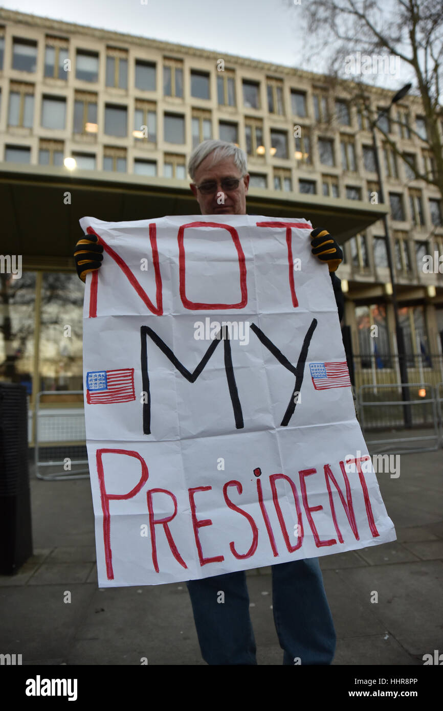 Grosvenor Square, London, UK. 20th Jan, 2017. Protesters outside the American Embassy against Donald Trump. Credit: Matthew Chattle/Alamy Live News Stock Photo