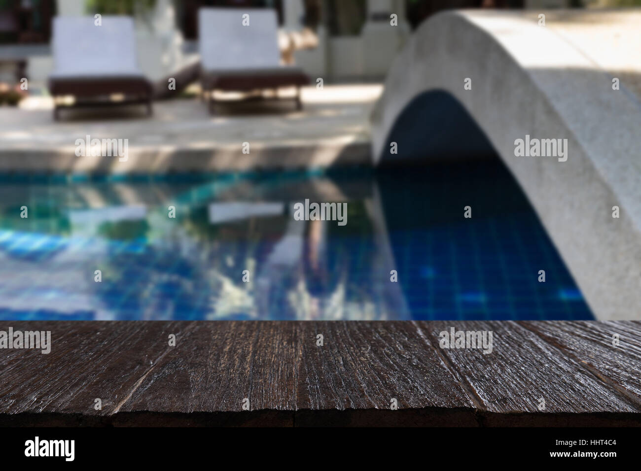 Bridge across swimming pool hi-res stock photography and images - Alamy