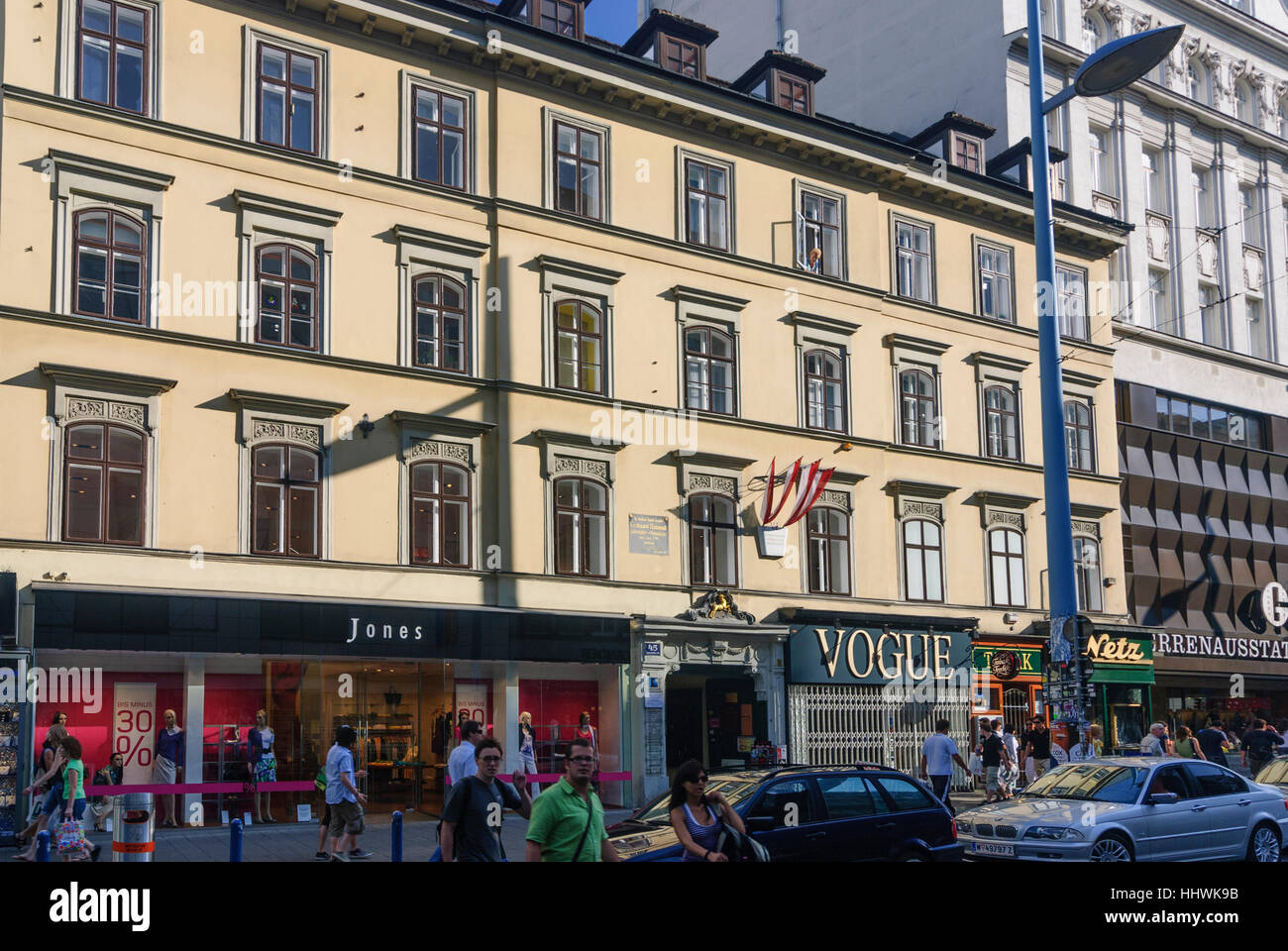 Vienna mariahilfer strasse hi-res stock photography and images - Alamy