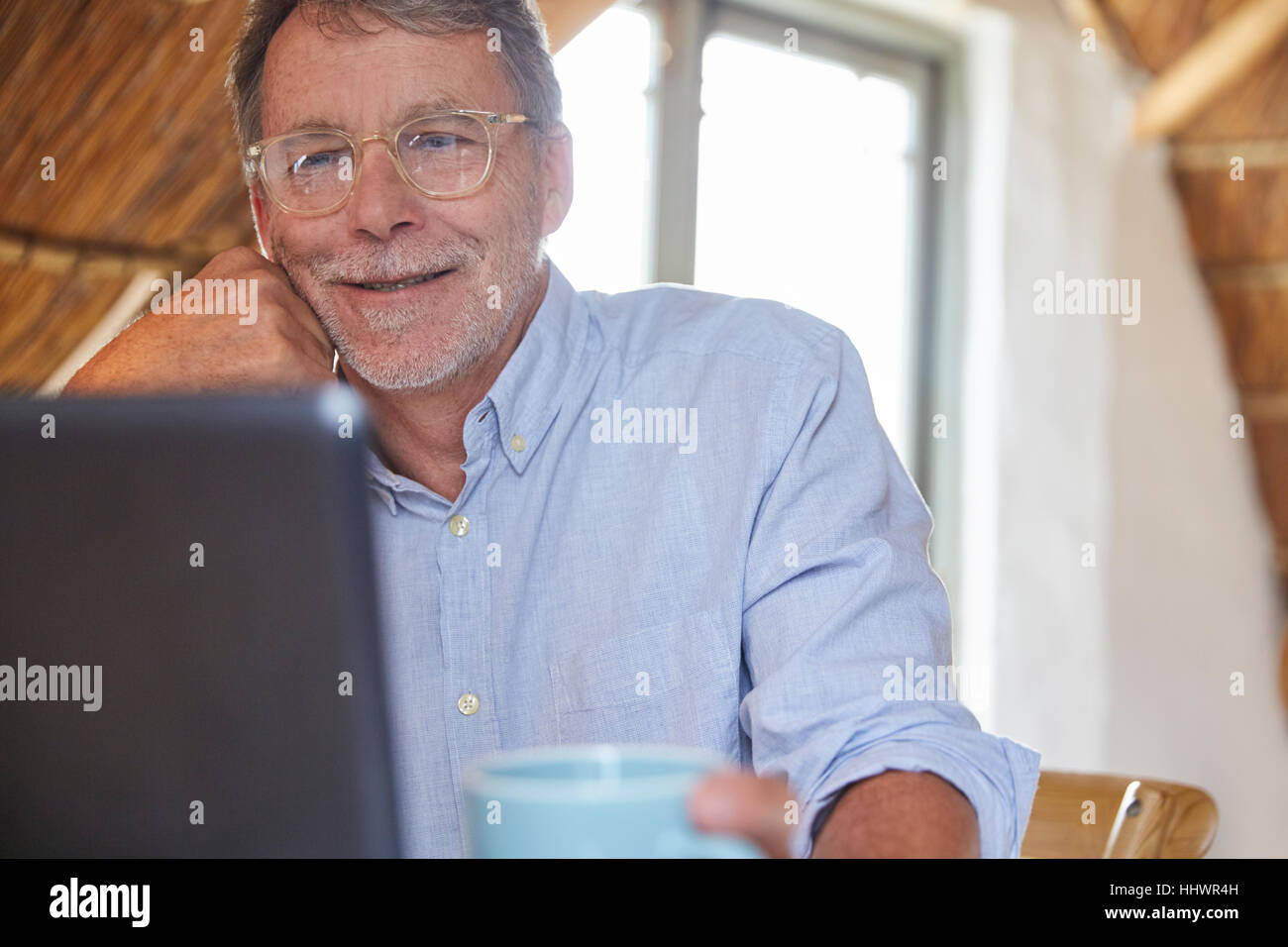 Senior man drinking coffee hi-res stock photography and images - Alamy