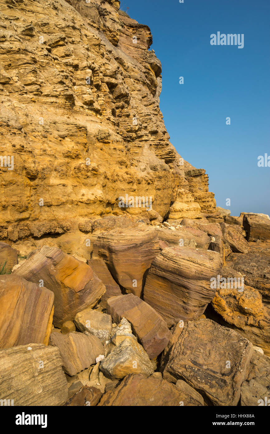 Soft sandstone rocks at Knipe point, Cayton bay, Scarborough, North Yorkshire. Stock Photo