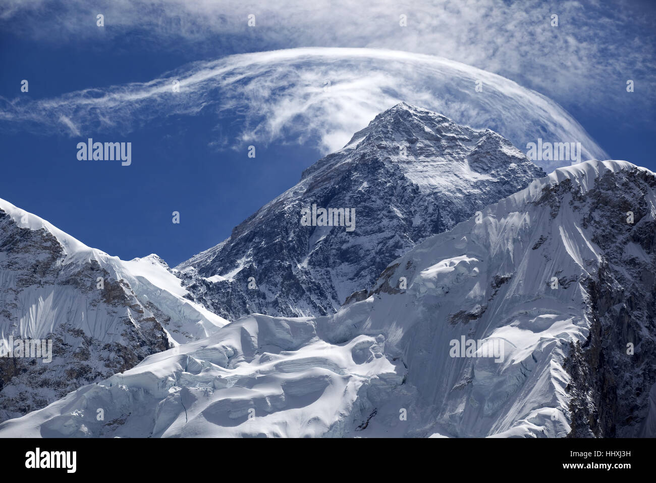 Mount everest scenics hi-res stock photography and images - Alamy
